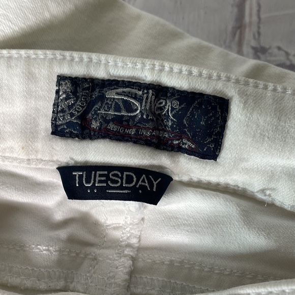 Silver Jeans Tuesday Mid Skinny Jeans - Picture 9 of 11